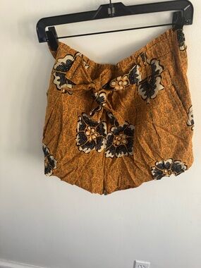 Anthropologie High-Waist Floral Tie Shorts in Mustard and Black